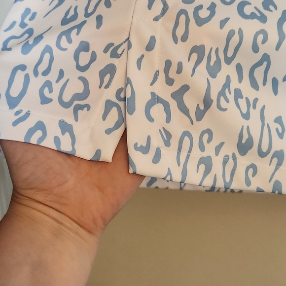 J.Lindeberg Ruched Blue and White Mini Golf Skort - Picture 3 of 9